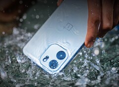 Das OnePlus Nord CE6 ist wasserfest, der Touchscreen soll auch auf feuchte Finger reagieren.