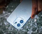 Das OnePlus Nord CE6 ist wasserfest, der Touchscreen soll auch auf feuchte Finger reagieren.