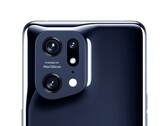 Das Oppo Find X5 Pro setzt auf ein dezentes Kameramodul mit drei Objektiven. (Bild: Roland Quandt / WinFuture)