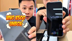 Das Vivo X500 Basis-Flaggschiff wurde bereits vor der Kamera ausgepackt. Das geleakte Design war korrekt.