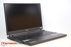 Gigabyte spart im Aorus 15 G XC für eine RTX 3070 an vielen Stellen ein