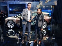BMW und Alibaba: BMW-Fahrer in China können bald den Tmall Genie Sprachassistenten im Auto nutzen.