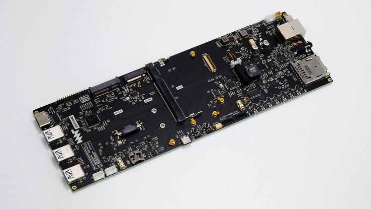 Das MNT Reform Mainboard 3.0 verfügt über einen 200-poligen Anschluss für Compute-Module.