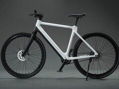 Tezeus C8: Neues E-Bike mit Carbonrahmen