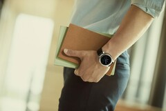 Auch nach teils mehr als drei Jahren versorgt Samsung seine Smartwatches noch mit Updates. (Bild: Samsung)