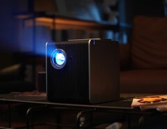 StarryHub: Multifunktional einsetzbarer Beamer