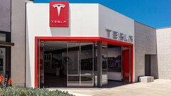 Tesla: Absatz in China weiter schwach, nach Preissenkungen gibt es jetzt Zuschüsse für Autoversicherung und Werbung im TV-Shopping-Kanal.