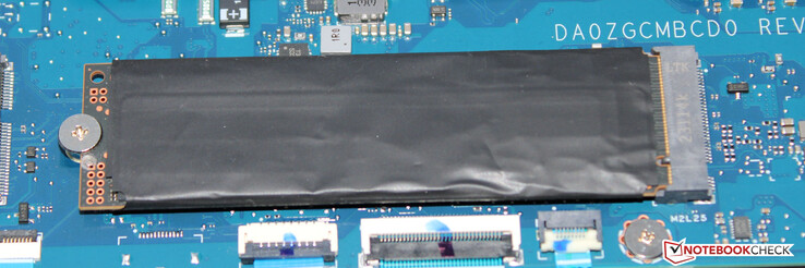 Ein PCI-4-SSD dient als Systemlaufwerk.