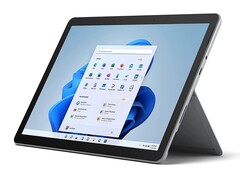 Amazon und Media Markt bieten die Intel-Core-i3-Konfiguration des Surface Go 3 derzeit zum günstigen Deal-Preis an (Bild: Microsoft)