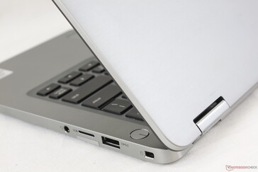 Die matten, grauen Oberflächen sind glatt und wenig anfällig für Fingerabdrücke