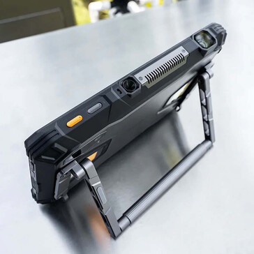 Verbaut ist ein Projektor