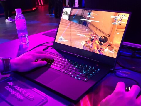 Auf der Suche nach einem OLED-Laptop? Wir helfen bei der Entscheidung