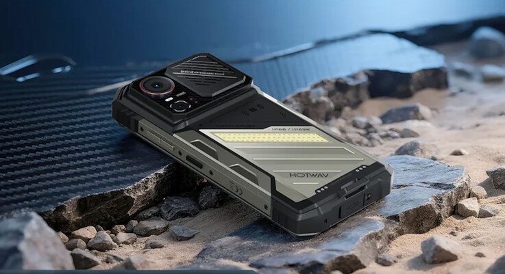 Verbaut ist auch eine Nachtsichtkamera (Bildquelle: Hotwav)