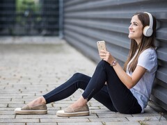 Hama kündigt Exodus 900 Keyboard, SoundZ 700 7.1 Headset und BT-Kopfhörer Touch an.