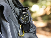 Die Casio Pro Trek PRJ-B001B-1 (Bild) kommt mit einem Armband im Paracord-Stil (Bildquelle: Casio)