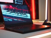 Auch fordernde Spiele wie Cyberpunk 2077 sind für das Lenovo Legion Pro 5 kein Problem (Bild: Alex Wätzel)