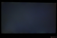 Leichtes Backlight-Bleeding in den oberen Ecken