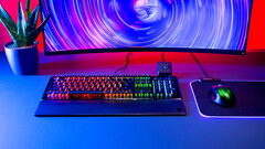 Roccat Vulcan II: Mechanische RGB-Gaming-Tastatur mit schnellen Titan-II-Switches.