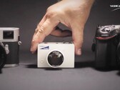 Die Micro Mirrorless von Yashica und I'm Back kombiniert einen kleinen Sony-Sensor mit Wechselobjektiven. (Bild: Yashica)