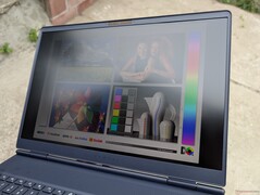 Draußen bei starker Bewölkung