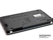 Auf der Rückseite gibt es zwei Klappen...