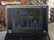 An der frischen Luft hat das Notebook keinerlei Probleme.