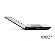 Der Öffnungswinkel des Displays ist aber nicht besonders groß.