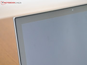 Etwas merkwürdig: Die Gummi-Lippe liegt nicht auf der Base Unit auf.