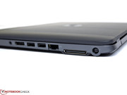 Die Schnittstellen befinden sich ausschließlich an den Seiten.