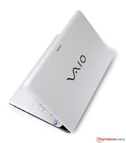 Das Sony Vaio SV-E1712F1EW ist bereits ab knapp 550 Euro erhältlich.