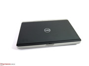 Das Tri-Metall-Gehäuse besteht nicht nur aus verschiedenen Materialien, ...