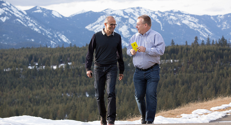 Zwei, die ausziehen und Microsoft umkrempeln wollen: Microsoft CEO Satya Nadella (links) und Executive Vice President der Microsoft Devices Group Stephen Elop (rechts).
