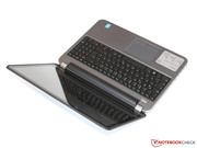 Zum anderen verfügt das Display...