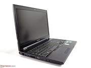 Raum für Verbesserungen bieten das stellenweise nachgiebige Gehäuse...