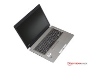 ...ein ultrabookähnliches Gewicht von lediglich 1,2 Kilogramm.