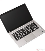 ...bringt kaum 1,3 Kilogramm auf die Waage.