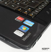 Im Betrieb leuchtet die Aufschrift "ideapad" auf