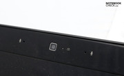 Eine 1,3 Megapixel Webcam ist im Display integriert.