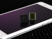 8 GB RAM als kompakter LP-DDR4X-Chip von SK Hynix für High-End-Smartphones.
