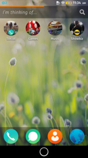 Über das Suchfeld lassen sich installierte Apps und das Internet gleichzeitig durchsuchen.