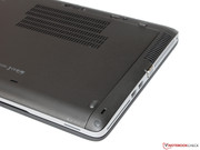 Auch die Bodenplatte wurde aus Leichtmetall gefertigt.