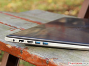 An Schnittstellen bietet das Zenbook unter anderem 3x USB 3.0...