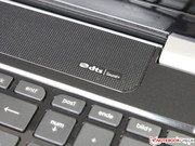 Die integrierten Stereolautsprecher könnten noch etwas druckvoller aufspielen.