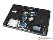 sowie die große Wartungsklappe.