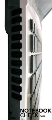 Seitlicher "Auspuff"