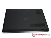 Auf der Rückseite gibt es nicht viel zu sehen.