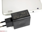 Das Netzteil verfügt über eine Nennleistung von 10,4 Watt und könnte etwas leistungsstärker sein.