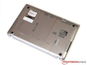 Wenig Überraschendes auf der Unterseite: