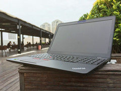 Lenovo: Weitere Bilder &amp; Details zum ThinkPad E560p aufgetaucht