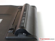 Leider ragt dieser deutlich aus dem Gerät heraus, ...